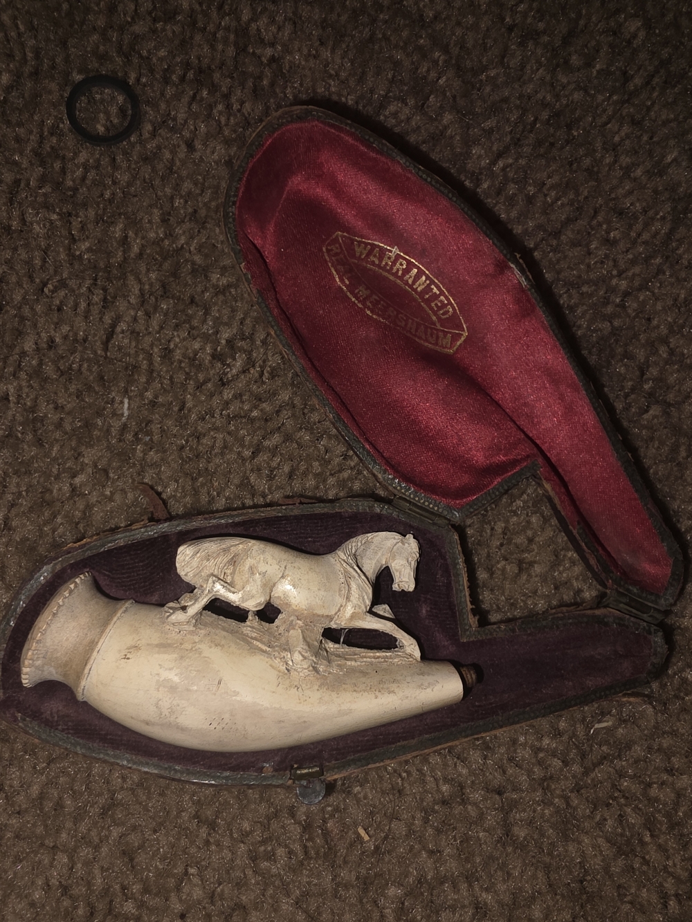 Antique Meerschaum Horse Pipe in Velvet Case - Ivory